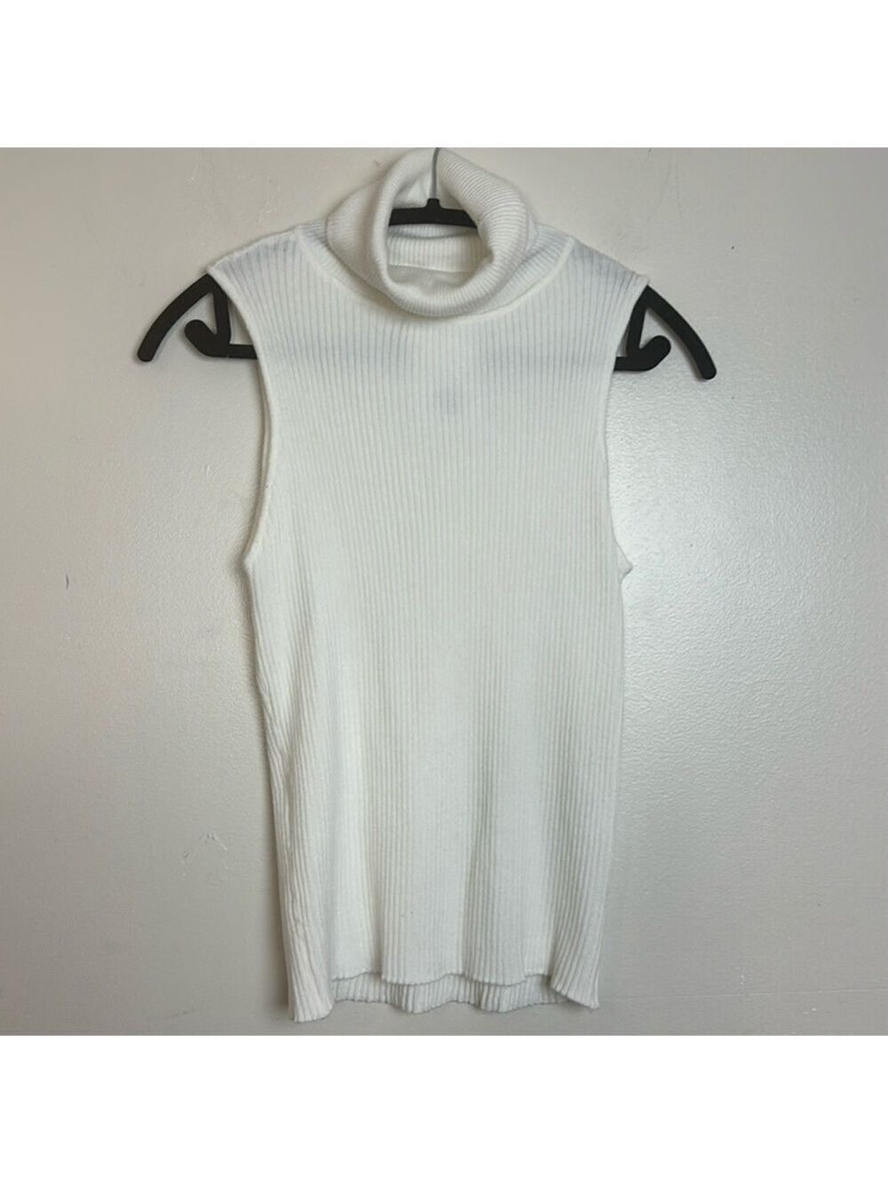 Crescent Sleeveless Turtleneck White Ribbed Sweater Top